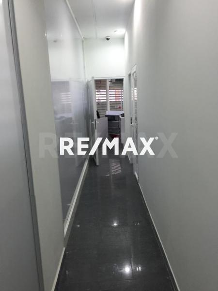 En Venta Edificio Centro de Punto Fijo.