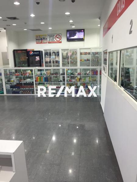 En Venta Edificio Centro de Punto Fijo.