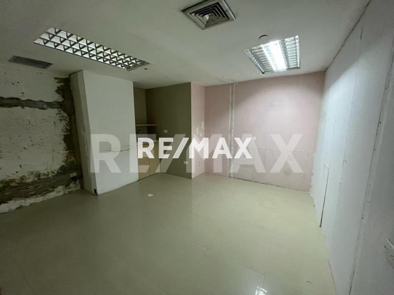 En Alquiler Local Comercial Local Sambil Paraguana