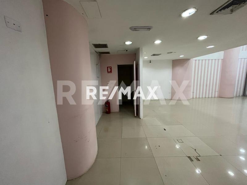 En Alquiler Local Comercial Local Sambil Paraguana