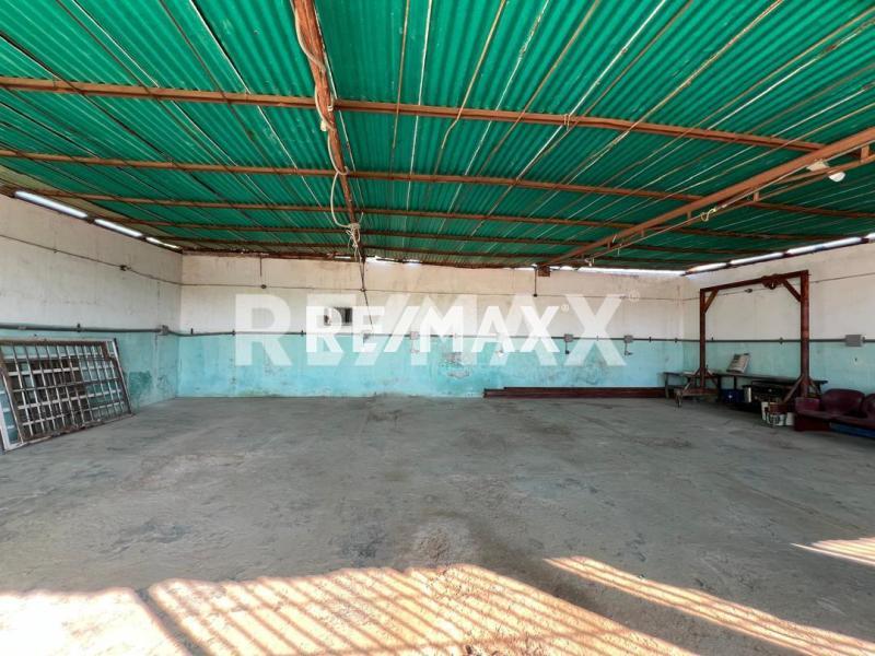 En Alquiler Local Industrial y Galpón Sector Cujicana . Punto Fijo . Edo Falcon