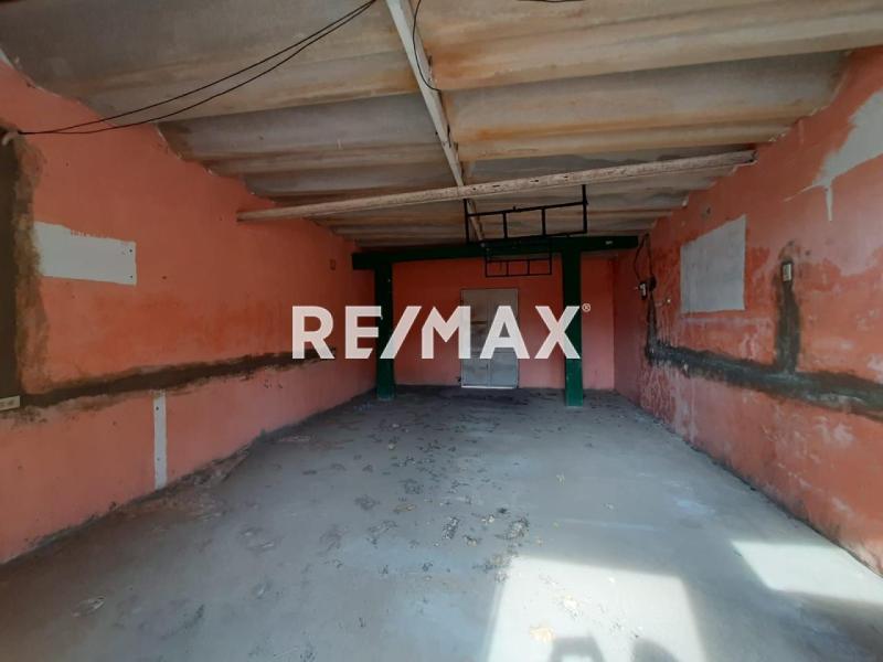 En Venta Terreno y Parcela Centro de Punto Fijo.