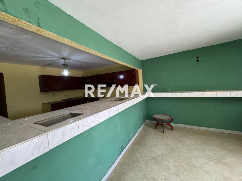 En Venta Casa o TownHouse Avenida 14, Cardón, Falcón, 4154, VEN