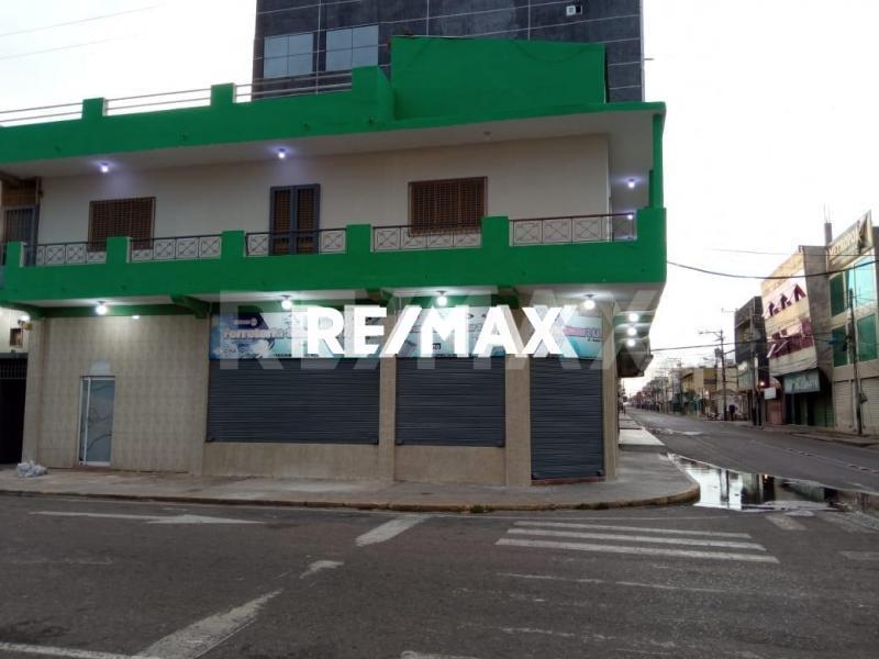 En Venta Edificio Centro de Punto Fijo