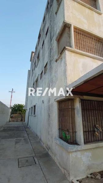 En Venta Edificio Centro de Punto Fijo