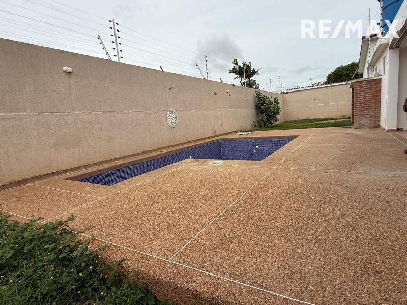 En Alquiler Casa o TownHouse urbanizacion judibana