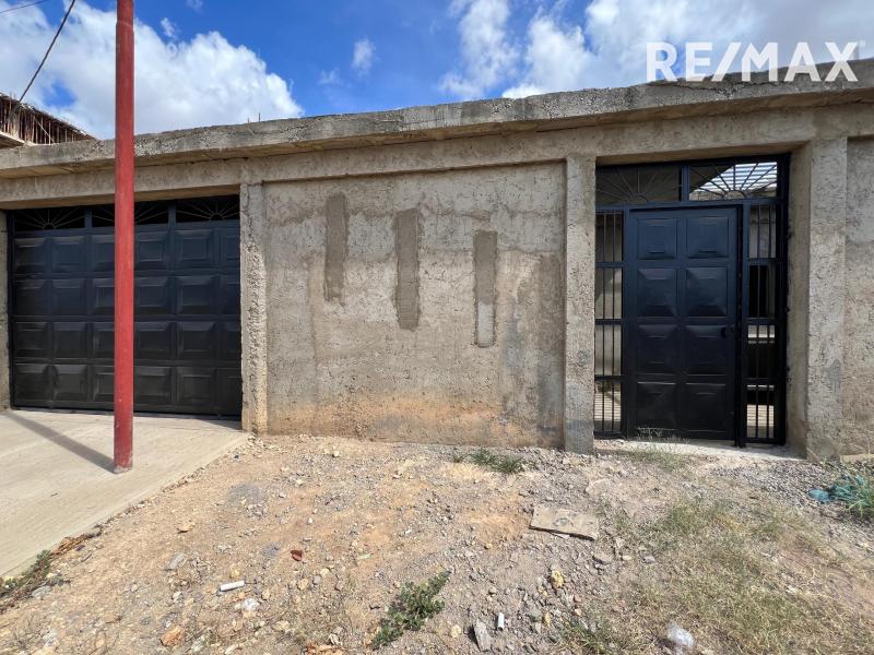 En Venta Casa o TownHouse CALLE LOS CHAGUARAMOS SECTOR PARCELAMIENTO BELLA VISTA