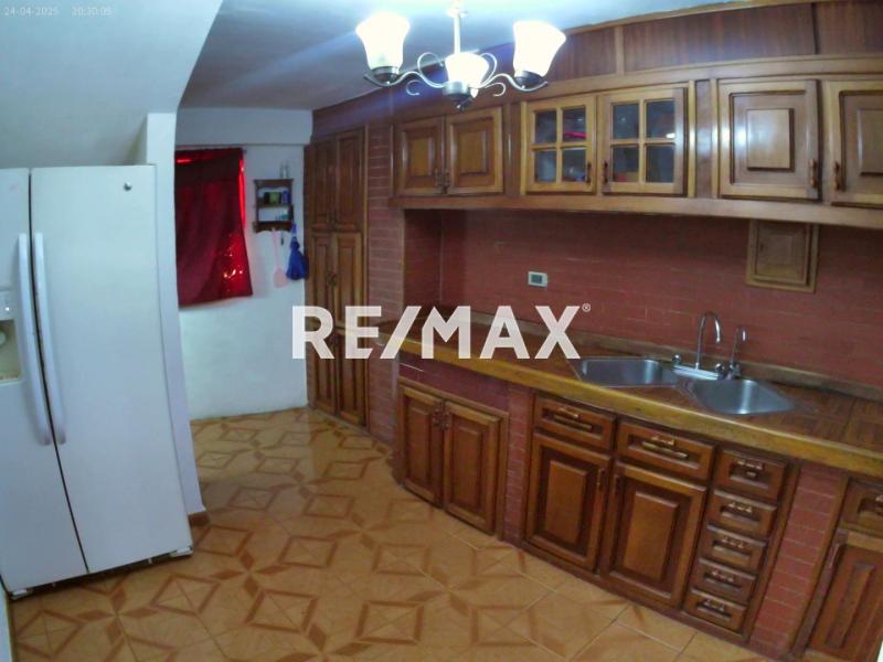 En Venta Casa o TownHouse CALLE LOS CHAGUARAMOS SECTOR PARCELAMIENTO BELLA VISTA