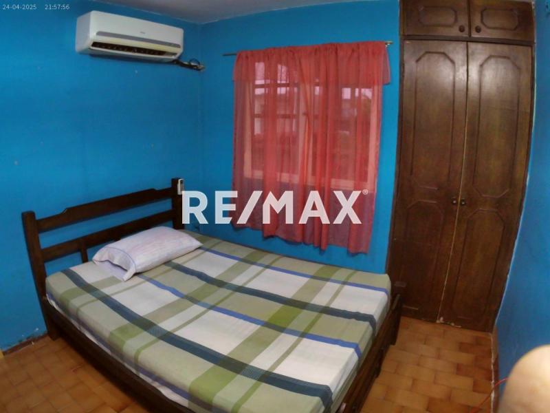 En Venta Casa o TownHouse CALLE LOS CHAGUARAMOS SECTOR PARCELAMIENTO BELLA VISTA