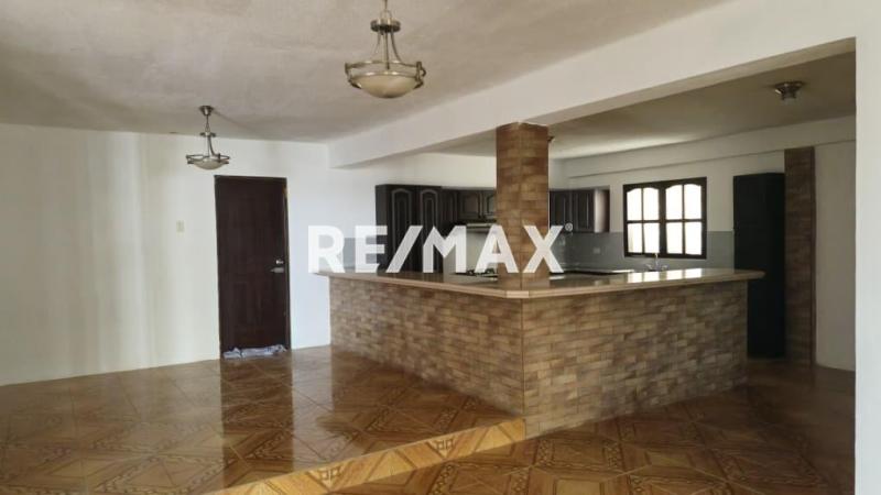 En Venta Casa o TownHouse CALLE LOS CHAGUARAMOS SECTOR PARCELAMIENTO BELLA VISTA