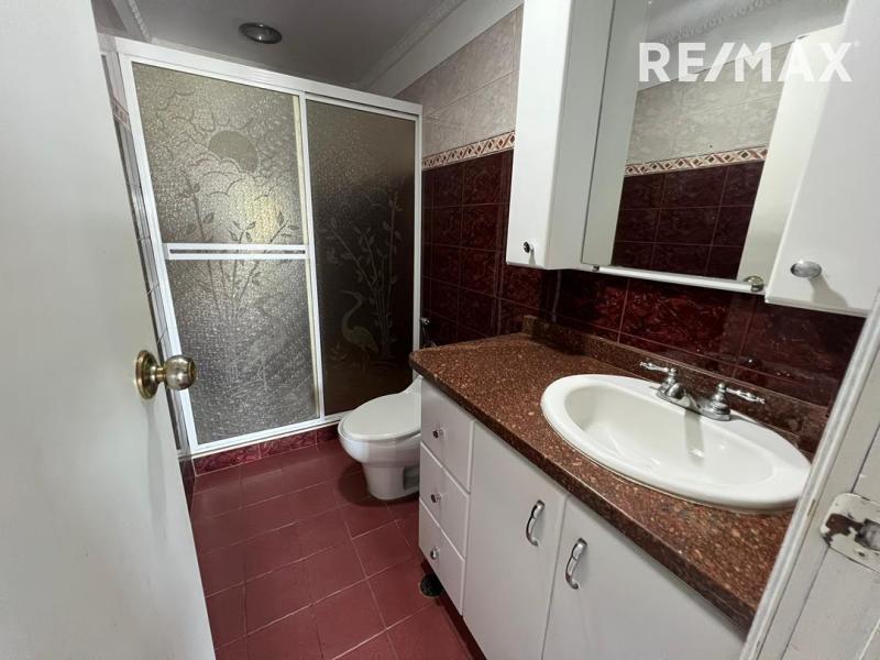 En Venta Casa o TownHouse Puerta Maraven, Calle Cabure