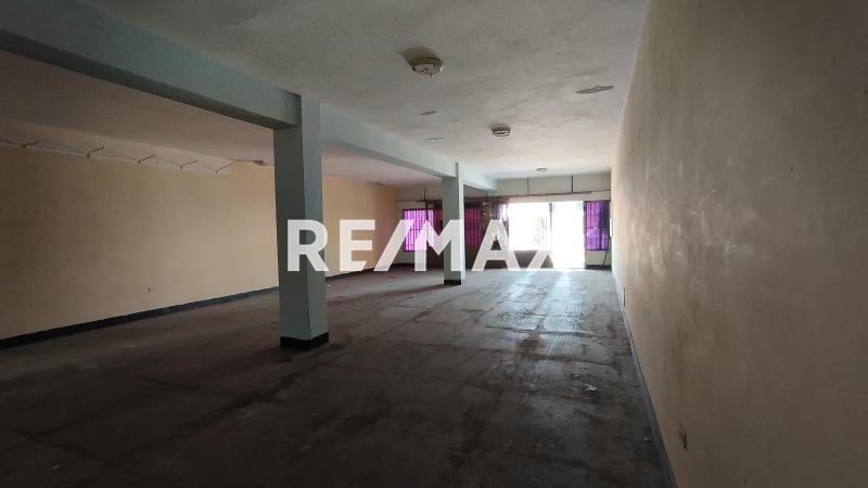 En Alquiler Local Comercial Av. Jacinto Lara, Punto Fijo, Estado Falcón