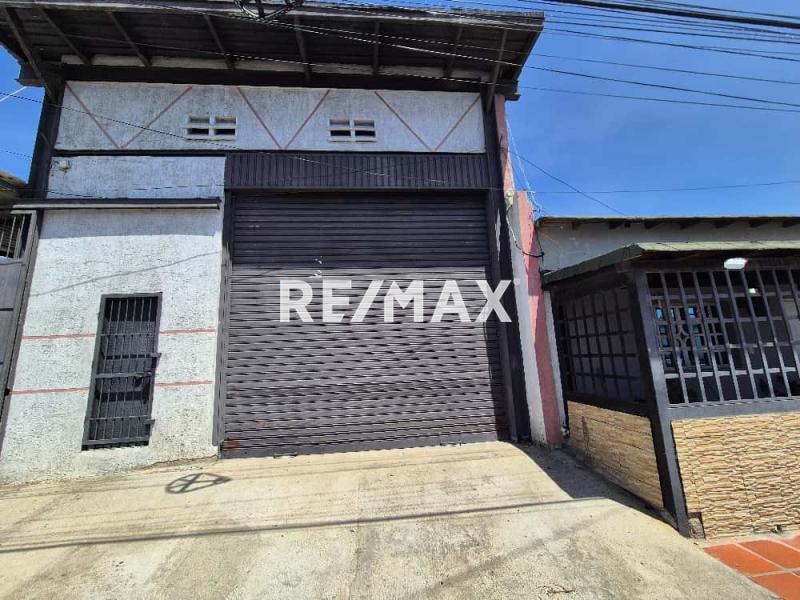 En Alquiler Local Industrial y Galpón Urb. Zarabón, Punto Fijo, Estado Falcón