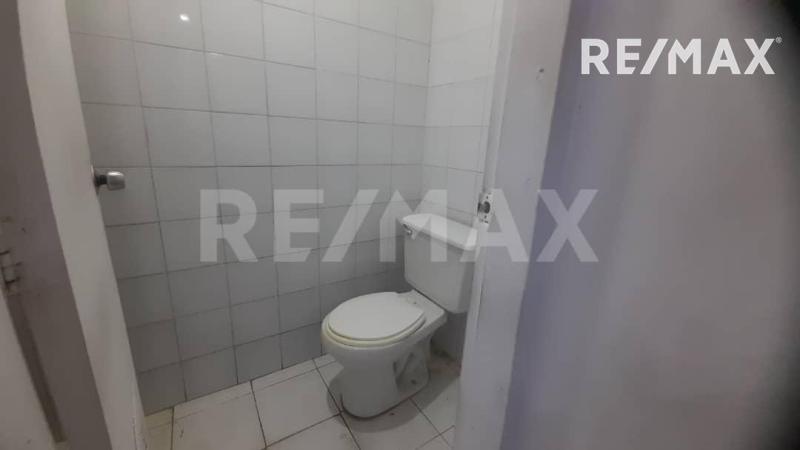 En Alquiler Negocio Avenida 6, Puerta Maraven, Cardón, Falcón, 4154, VEN