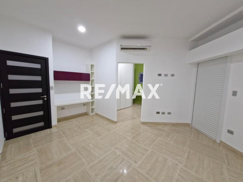 En Venta Casa o TownHouse Urbanización Zarabon, Conjunto Residencial Amantea.