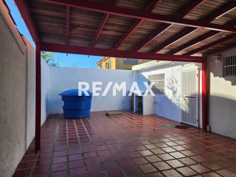 En Alquiler Casa o TownHouse Puerta Maraven, Cardón, Falcón, 4167, VEN