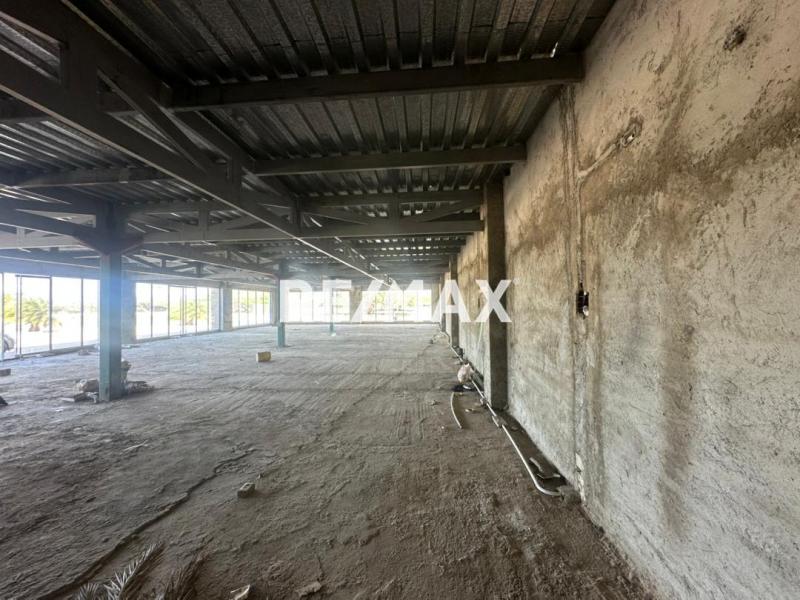 En Venta Edificio Avenida 6, Maraven, Cardón, Falcón, 4154, VEN