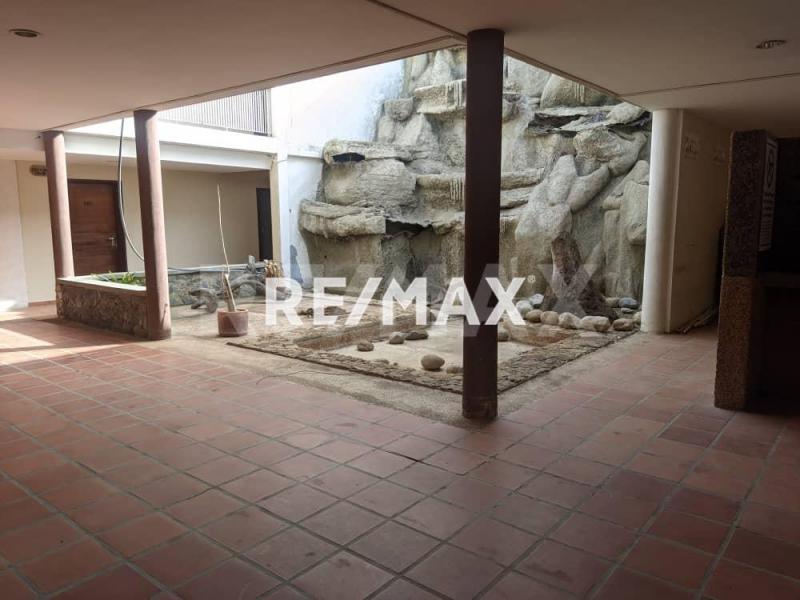 En Venta Edificio Avenida 6, Maraven, Cardón, Falcón, 4154, VEN