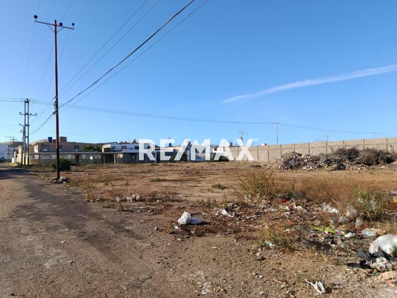 En Venta Terreno y Parcela Puerta Maraven