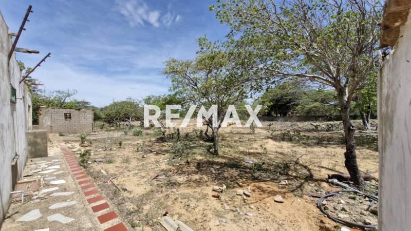 En Venta Terreno y Parcela SECTOR SANTA ELENA MUNICIPIO CARIRUBANA