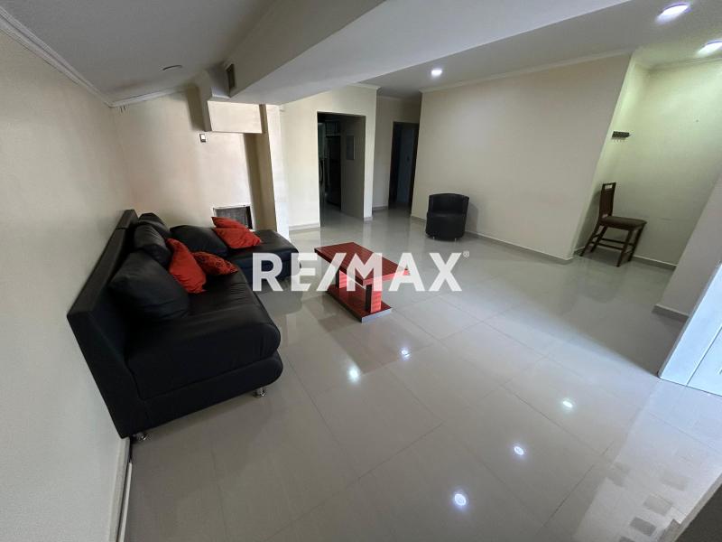 En Alquiler Casa o TownHouse Puerta Maraven