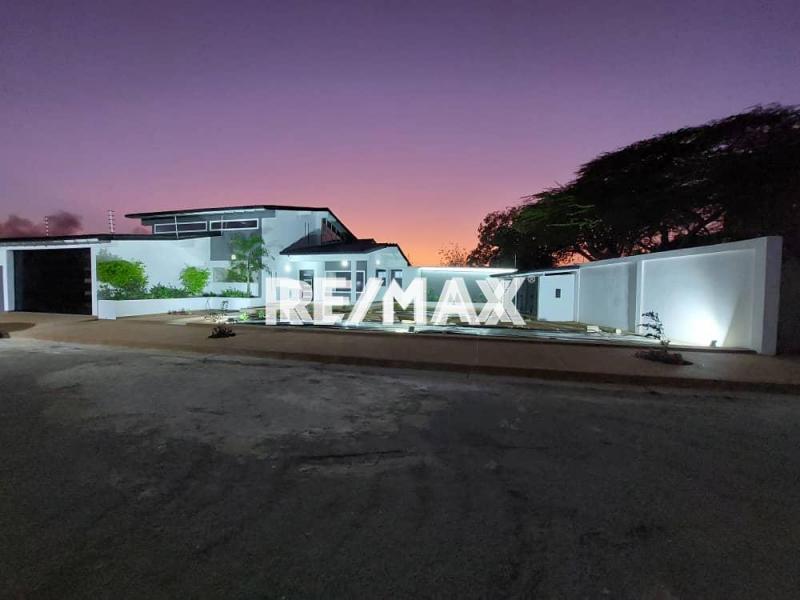 En Venta Casa o TownHouse Guanadito, Falcón, 4148, VEN