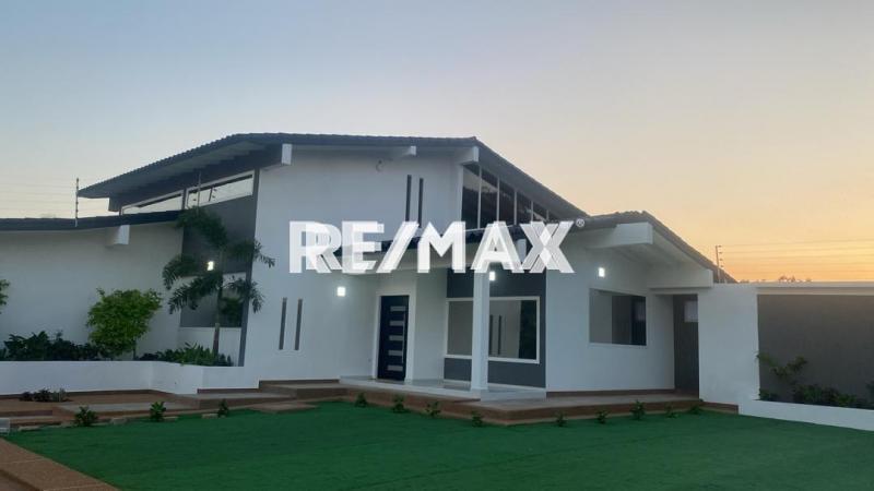 En Venta Casa o TownHouse Guanadito, Falcón, 4148, VEN