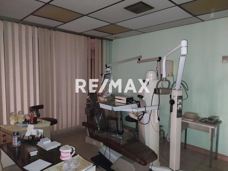 En Venta Local Comercial Antiguo Aeropuerto Sector 1