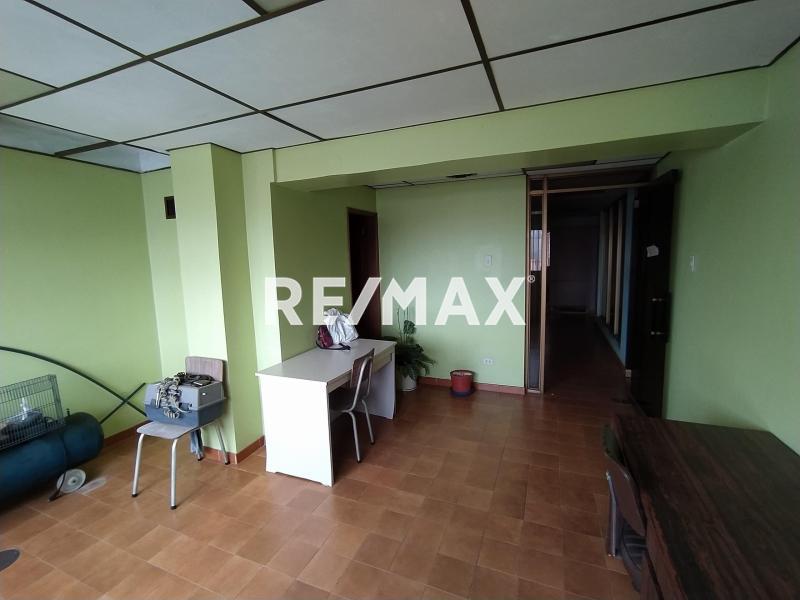 En Venta Local Comercial Antiguo Aeropuerto Sector 1