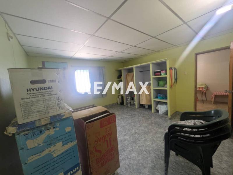 En Venta Casa o TownHouse Calle Aeropuerto, Adicora, Falcón, 4142, VEN