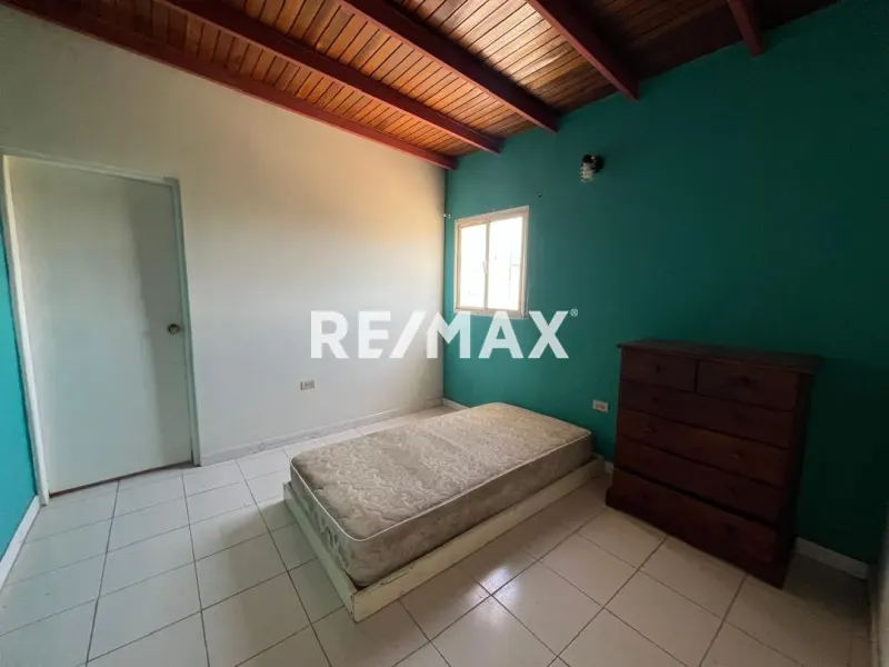 En Alquiler Apartamento URBANIZACION CASACOIMA