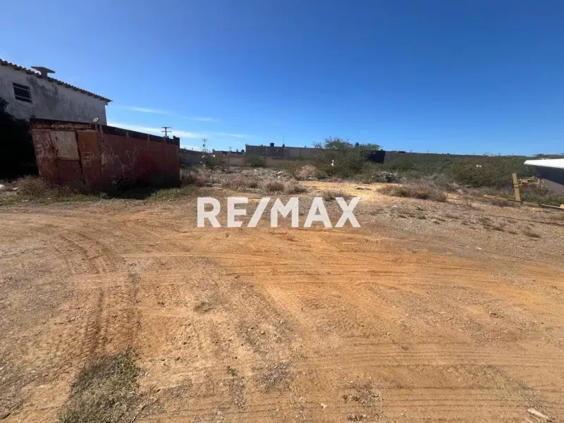 En Venta Terreno y Parcela CALLE SAN ROMAN PUERTA MARAVEN