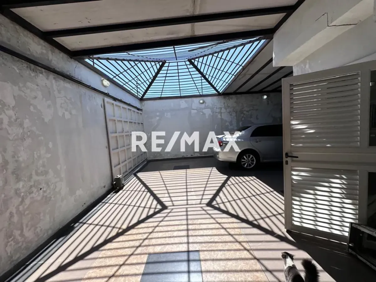 En Venta Casa o TownHouse Avenida 8, Puerta Maraven, Cardón, Falcón, 4154, VEN