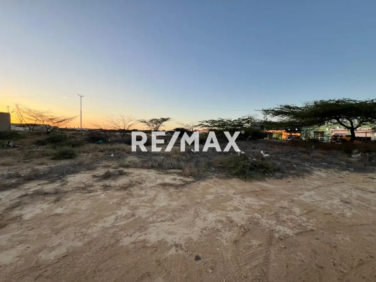 En Venta Terreno y Parcela calle mamporal con calle calle Publica Puerta Maraven