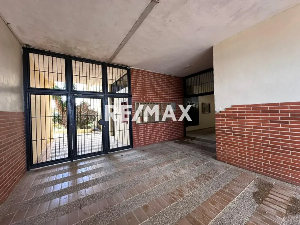 En Alquiler Apartamento Urb Santa Irene, Punto Fijo, Carirubana, Falcón, 4102, VEN