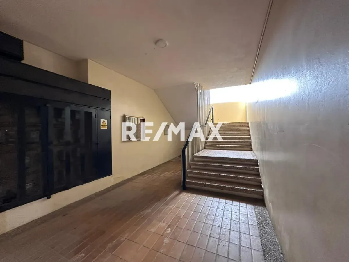 En Alquiler Apartamento Urb Santa Irene, Punto Fijo, Carirubana, Falcón, 4102, VEN