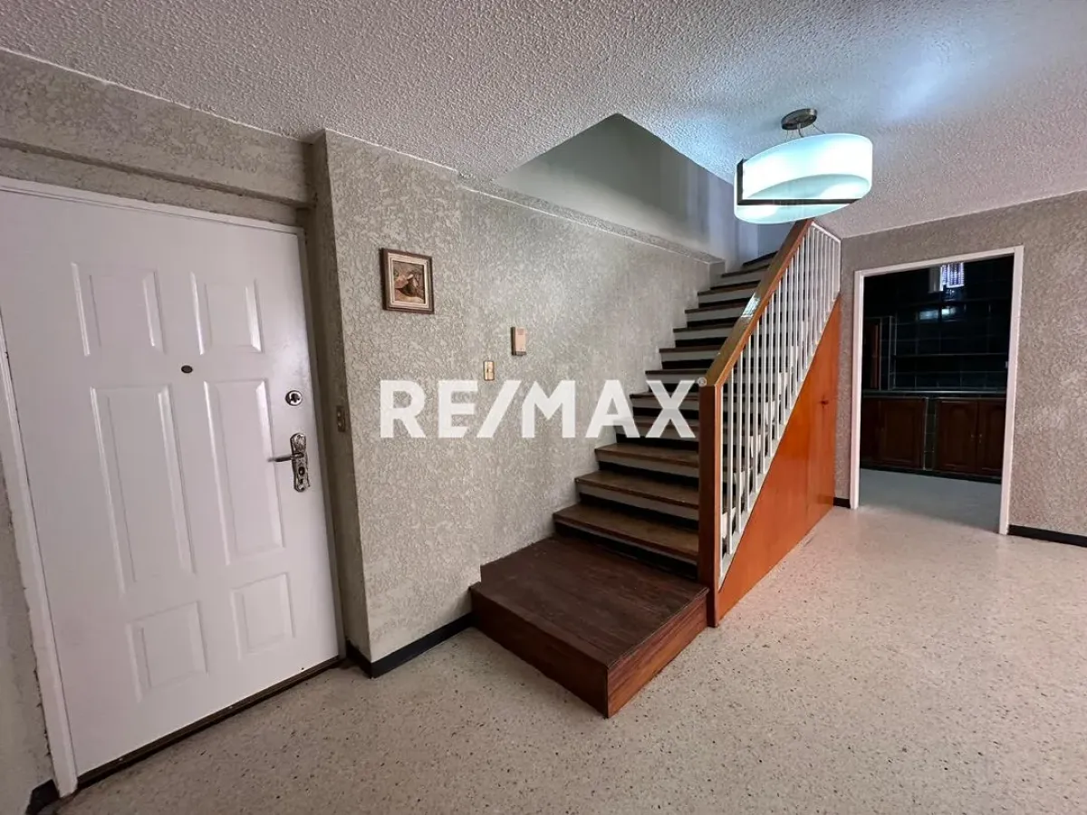 En Alquiler Apartamento Urb Santa Irene, Punto Fijo, Carirubana, Falcón, 4102, VEN