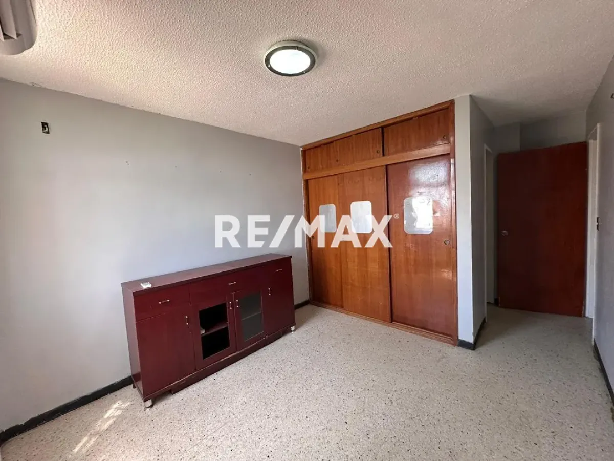 En Alquiler Apartamento Urb Santa Irene, Punto Fijo, Carirubana, Falcón, 4102, VEN