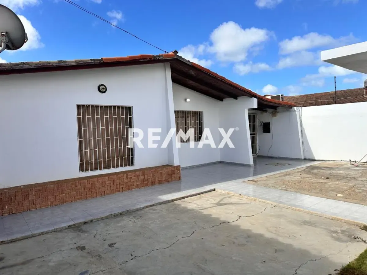 En Venta Casa o TownHouse Puerta Maraven, Cardón, Falcón, 4154, VEN