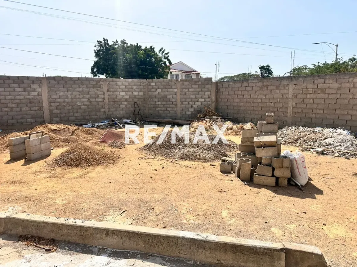 En Venta Casa o TownHouse Cardón, Falcón, 4154, VEN