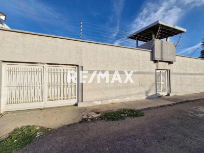 En Venta Casa o TownHouse Puerta Maraven, Cardón, Falcón, 4154, VEN