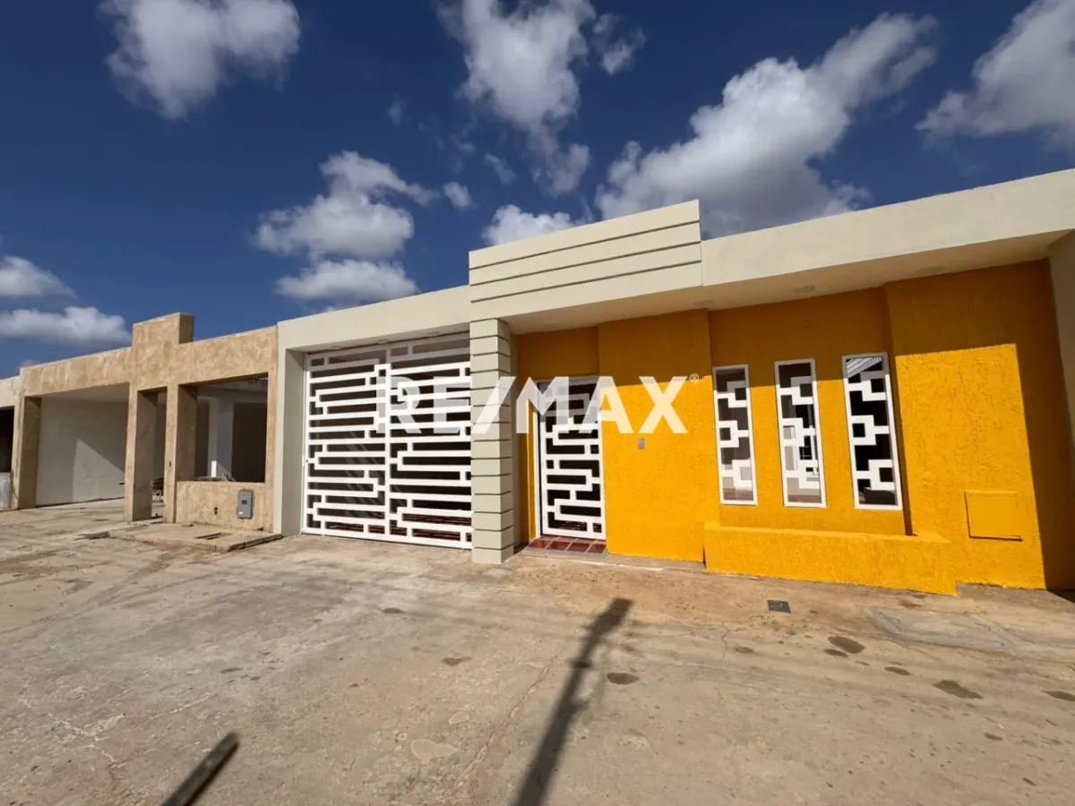 En Venta Casa o TownHouse Dona Nicasia II, Guanadito Norte