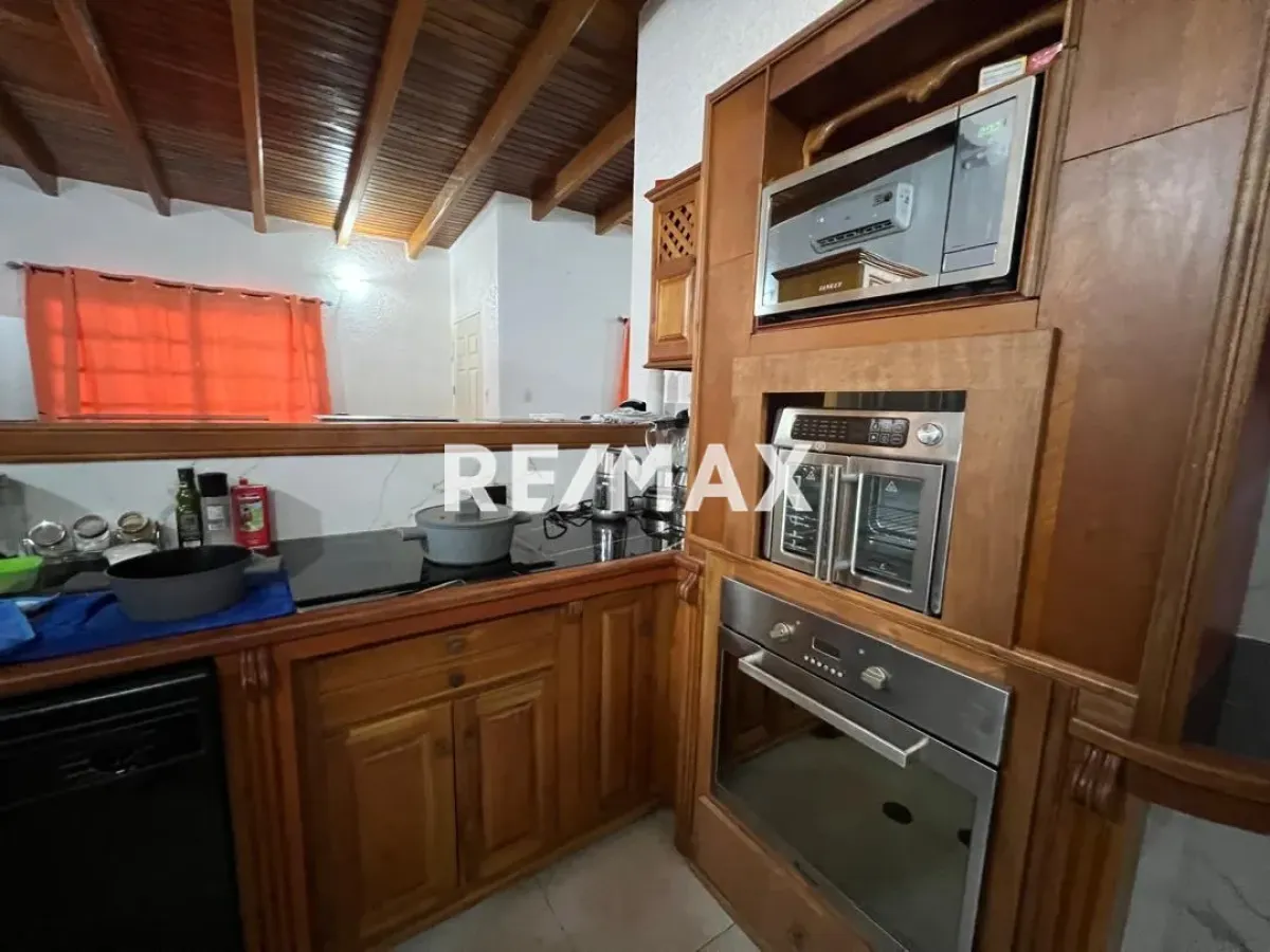 En Alquiler Casa o TownHouse PUERTA MARAVEN AV, BACHILLER PEÑA