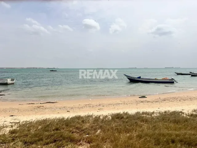 En Venta Casa o TownHouse Villa Marina, Falcón, VEN