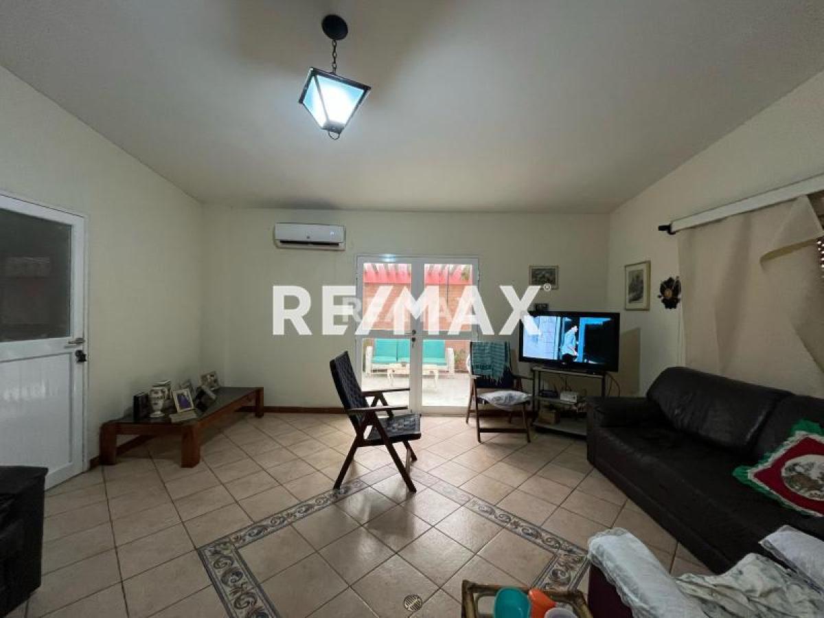 En Venta Casa o TownHouse Urb. Zarabon. Comunidad Cardón