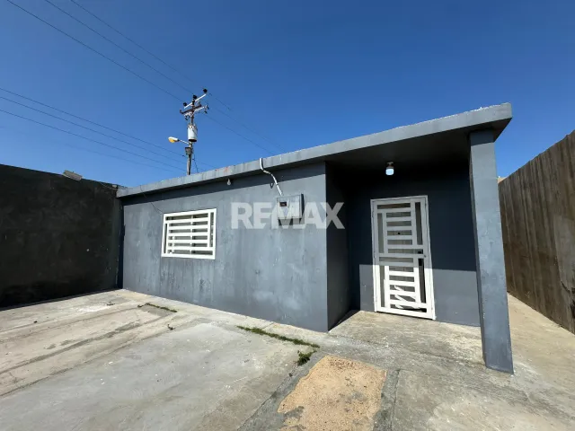 En Venta Casa o TownHouse Puerta Maraven, Cardón, Falcón, 4154, VEN