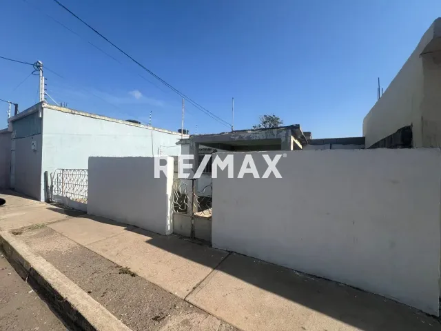 En Venta Casa o TownHouse Caja de Agua, Punto Fijo, Falcón, 4102, VEN