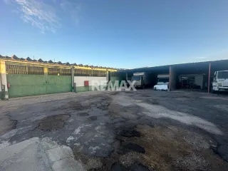 En Alquiler Local Industrial y Galpón Avenido Jacinto Lara, Centro, Punto Fijo, Falcón, 4102, VEN