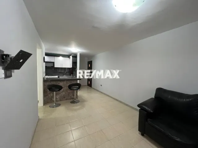 En Alquiler Apartamento Urb Zarabon. Conjunto residencial Balcones 2