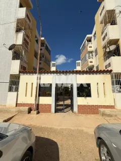 En Alquiler Apartamento Urb Zarabon. Conjunto residencial Balcones 2